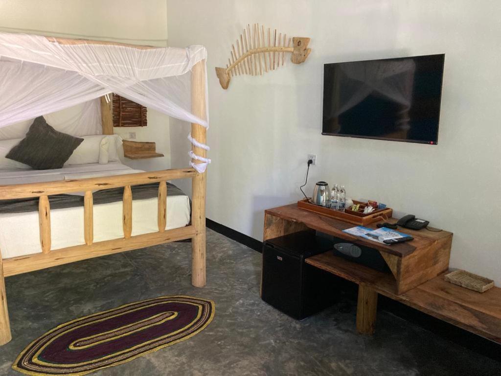Nest Style Beach Hotel Zanzibar Makunduchi Kültér fotó